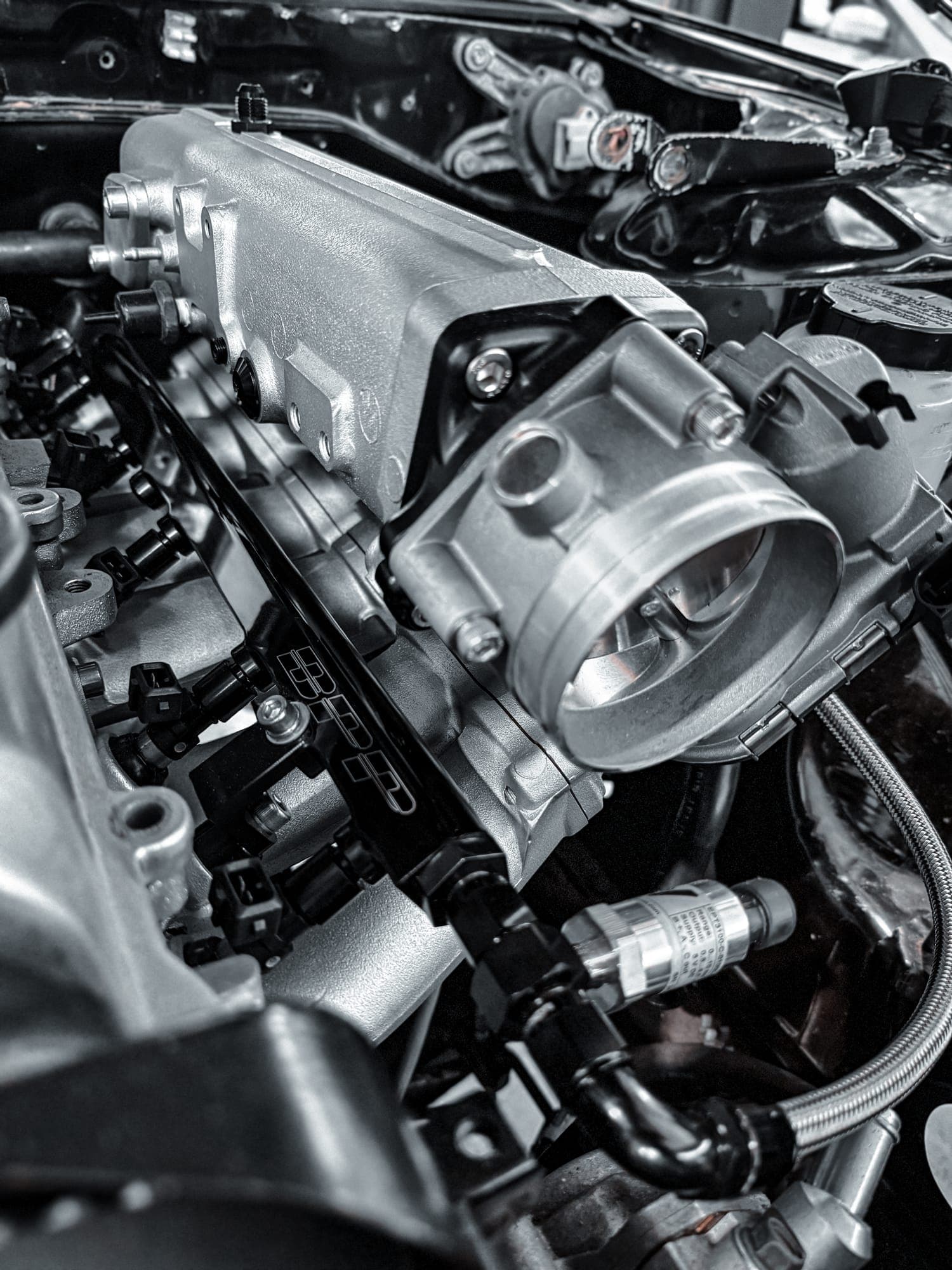 Performance intake manifold, fuel rail and big throttle body upgrade