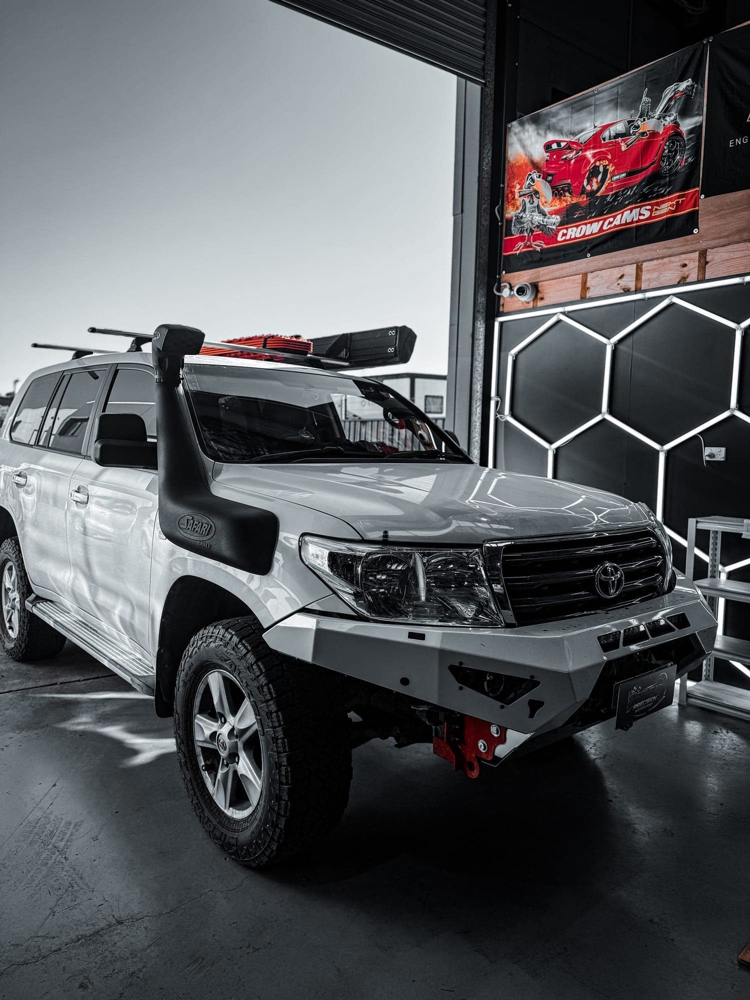 Toyota LandCruiser 200 Series with snorkel and custom alloy bumper - 4WD work Newcastle